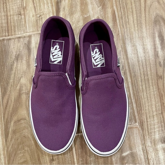 Vans Shoes - Vans Asher Slip-On Sneaker Women's Size 7 NWOT Purple Mauve Canvas.